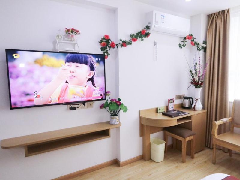Greentree Inn Zhejiang Jiaxing West Zhongshan Road Vintage Car Building Express Hotel Buitenkant foto