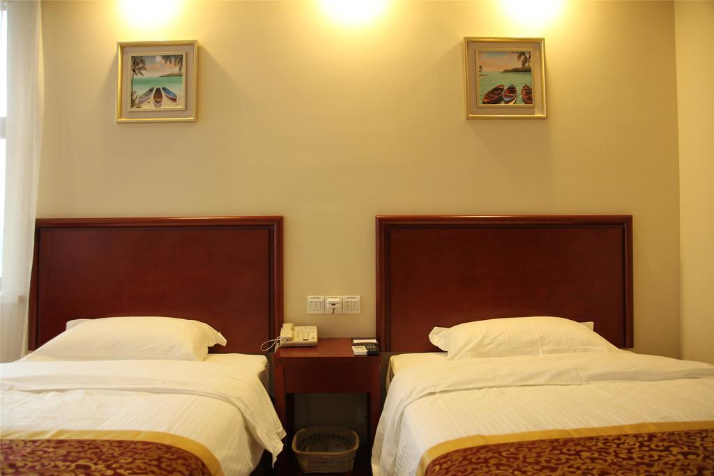 Greentree Inn Zhejiang Jiaxing West Zhongshan Road Vintage Car Building Express Hotel Buitenkant foto
