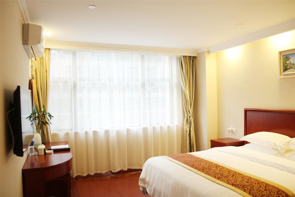 Greentree Inn Zhejiang Jiaxing West Zhongshan Road Vintage Car Building Express Hotel Buitenkant foto