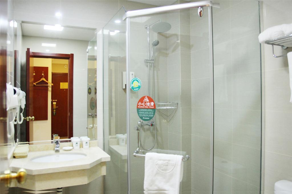 Greentree Inn Zhejiang Jiaxing West Zhongshan Road Vintage Car Building Express Hotel Buitenkant foto