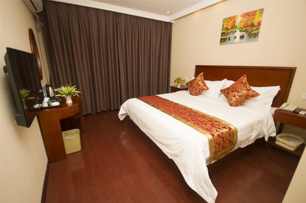 Greentree Inn Zhejiang Jiaxing West Zhongshan Road Vintage Car Building Express Hotel Buitenkant foto